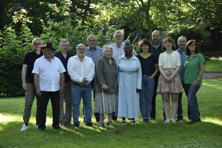 PHOTO DE GROUPE 800×600 PHOTO DE GROUPE 800x600